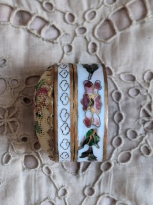 画像9: プチポワンピルケース