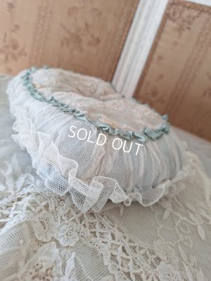画像9: アンティークレースクッション