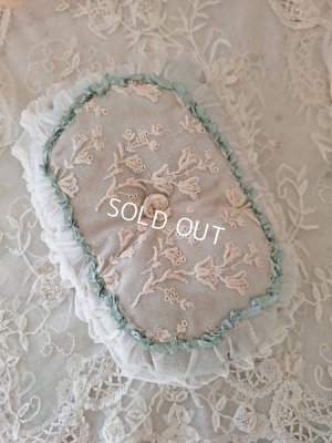 画像10: アンティークレースクッション
