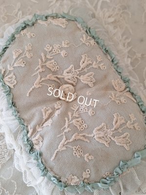 画像2: アンティークレースクッション
