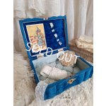 画像: クロモスカード付ブルークッションボックス