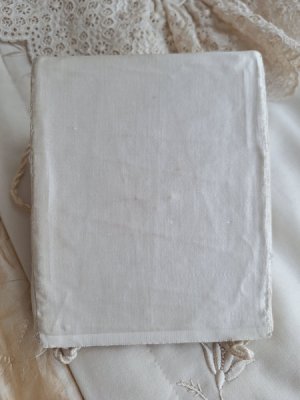 画像13: 刺繍のミサ典書ポーチ