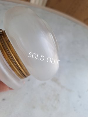 画像13: アンティークガラスパウダージャー