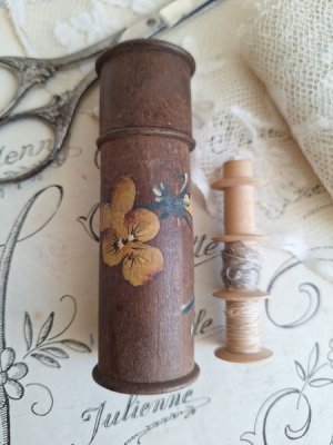 画像4: パンジー柄ボビンケース