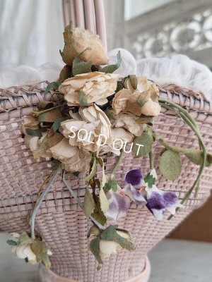 画像10: 布花付ピンクバスケット