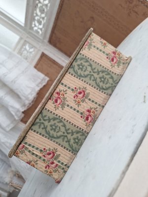 画像9: ローズ柄カルトナージュボックス