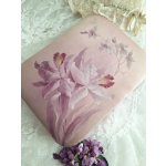 画像: アヤメ柄シルクボックス