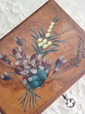 画像2: すみれとミモザ柄モシュリンヌボックス