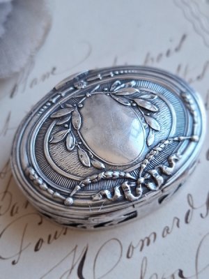 画像2: アンティークシルバーケース