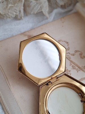 画像4: Houbigant花かご柄コンパクト