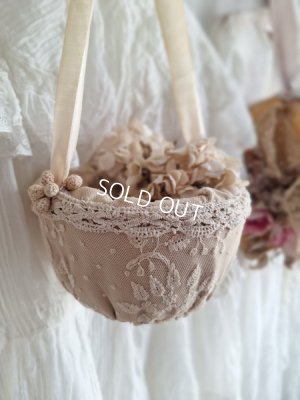 lacebasket