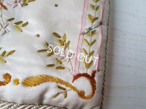画像8: 刺繍シルクハンキーケース