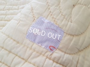 画像14: アンティ―クローズ柄キルト