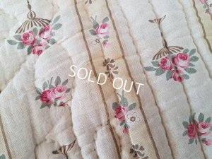 画像11: アンティ―クローズ柄キルト