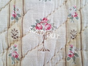 画像2: アンティ―クローズ柄キルト