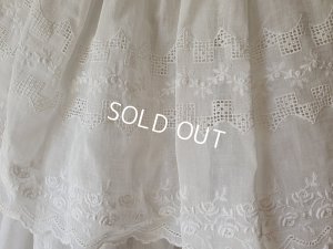 画像2: アンティークレースベビーケープ