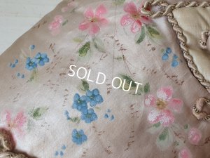 画像2: アンティークシルクハンキーケース