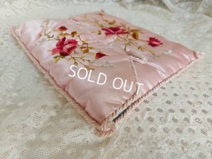 画像7: アンティーク刺繍ハンキーケース