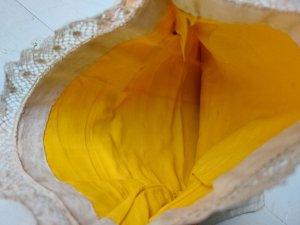 画像8: アンティークのカットワーク刺繍ポーチ