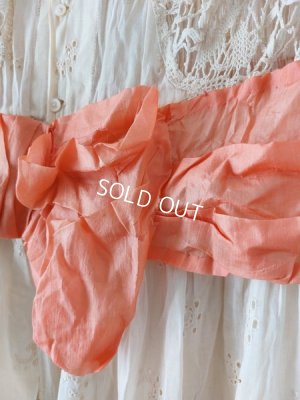 画像9: アンティーク大きなリボンレースドレス