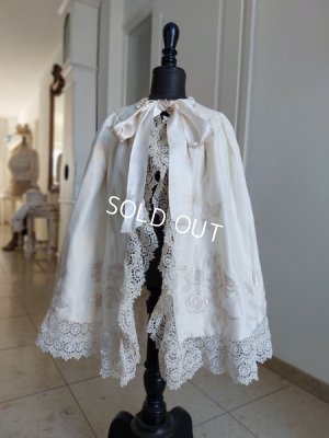 antiquebabycape