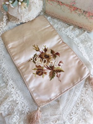 antiquepouch