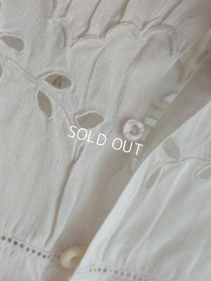 画像9: アンティークベビードレスとシューズ