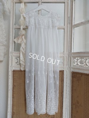 画像2: アンティークベビードレス