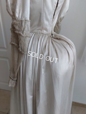 画像10: アンティークバッスルパッド