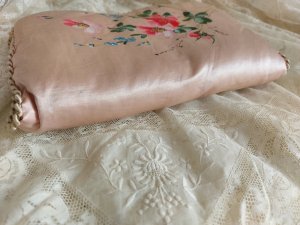 画像15: アンティークシルクハンキーケース