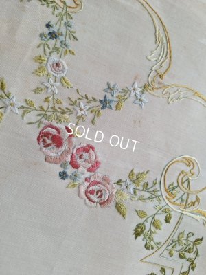 画像3: アンティークローズとリボンの刺繍クロス