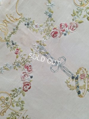 画像4: アンティークローズとリボンの刺繍クロス