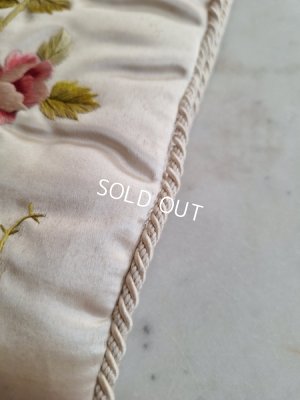 画像7: アンティークローズ刺繍ハンキーケース