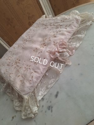 画像9: アンティークレースハンキーケース