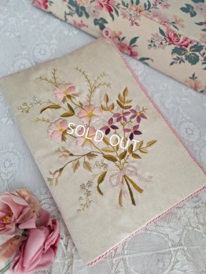 antiquehankycase