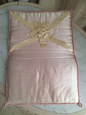 画像6: アンティーク刺繍ハンキーケース