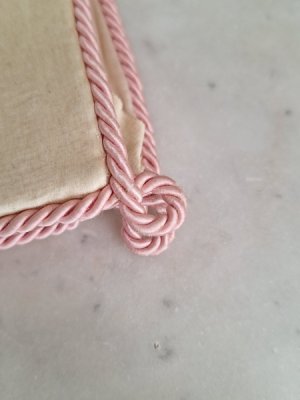 画像8: アンティーク刺繍ハンキーケース