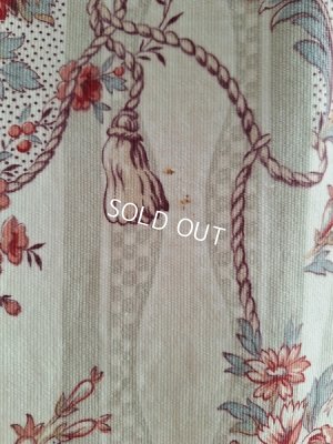 画像14: ローズ柄カーテン