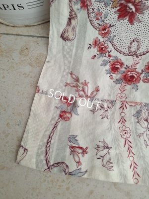 画像15: ローズ柄カーテン