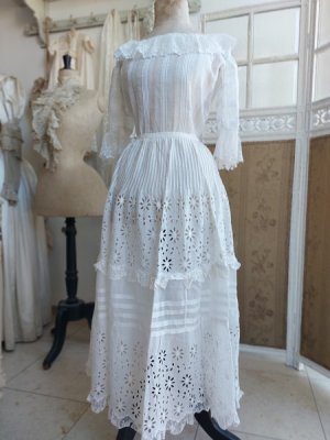 画像27: アンティークレースボディス