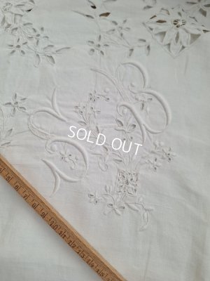 画像2: モノグラムリネンクッションカバー