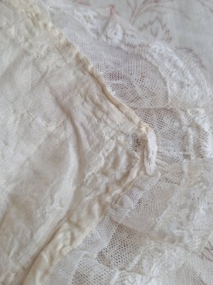 画像10: レースボンネット