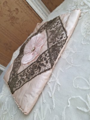 画像5: 布花付ハンキーーケース