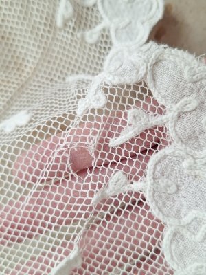 画像26: アンティークコ―ネリー刺繍ペアカーテン