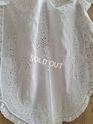 antiquelacecloth